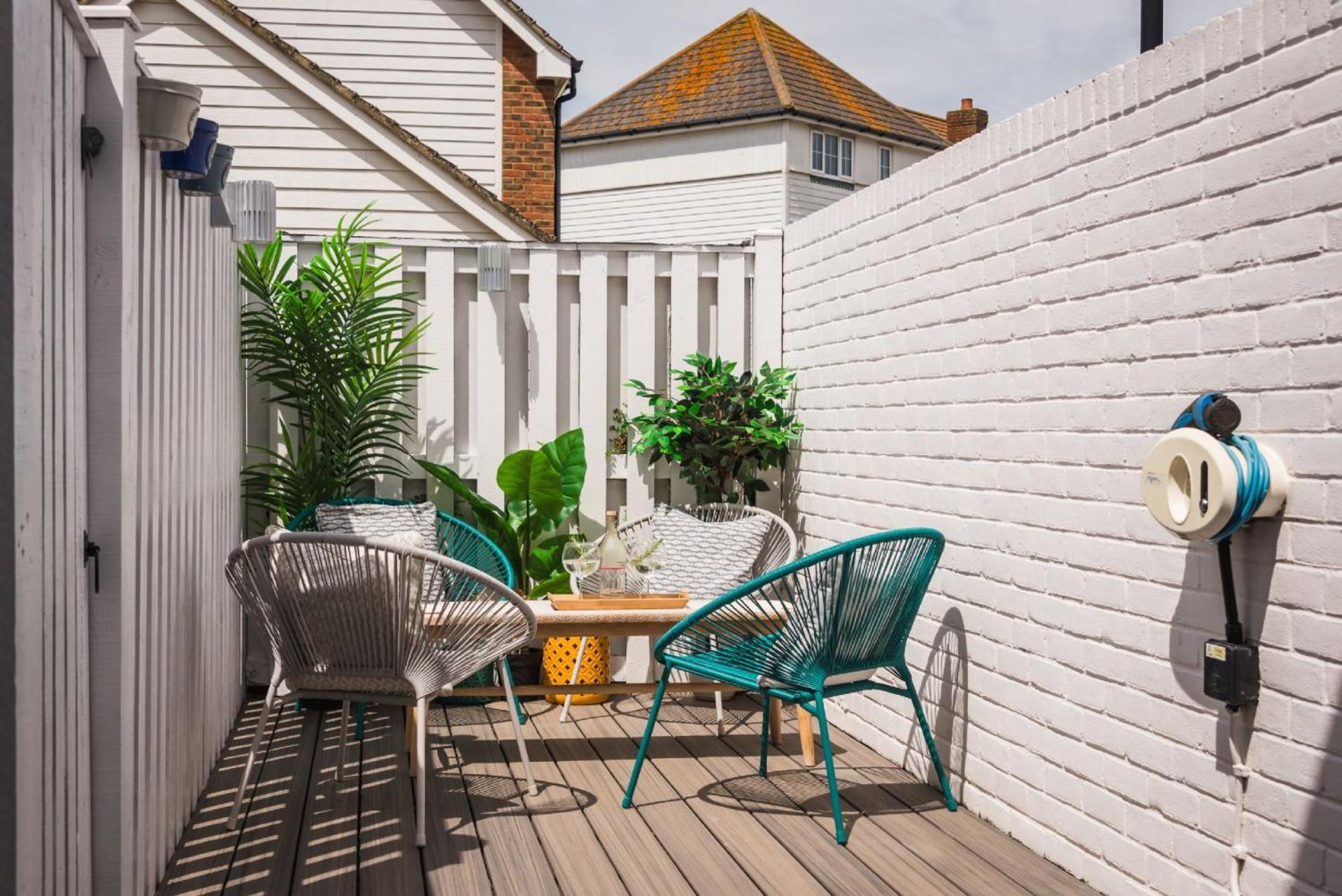 Tradewinds Villa Camber Екстериор снимка